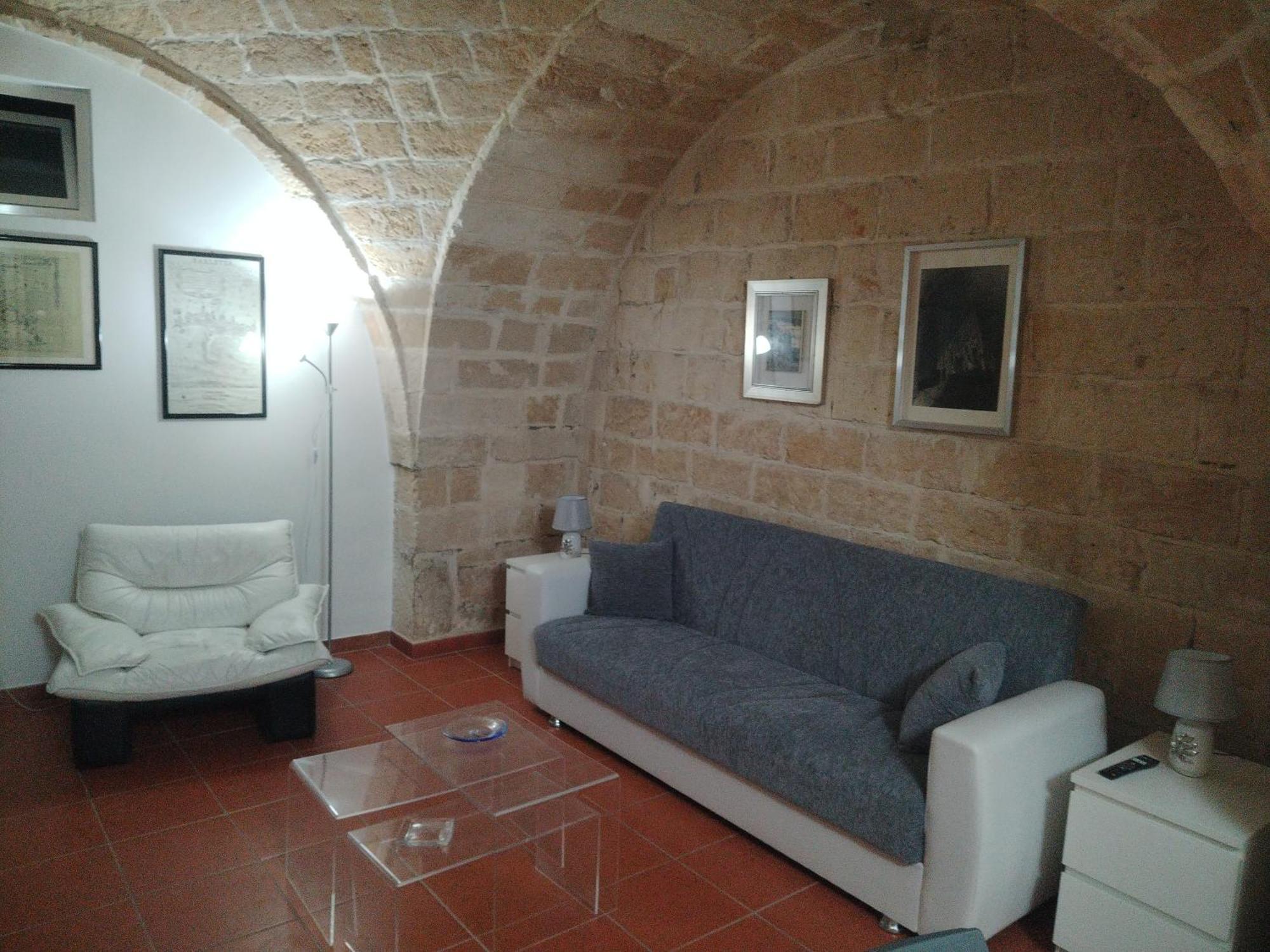Casa Vacanza Nel Cuore Della Pietra บาร์เลตตา ภายนอก รูปภาพ