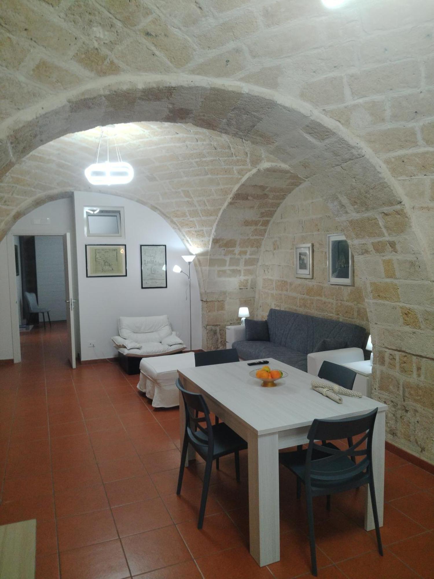 Casa Vacanza Nel Cuore Della Pietra บาร์เลตตา ภายนอก รูปภาพ