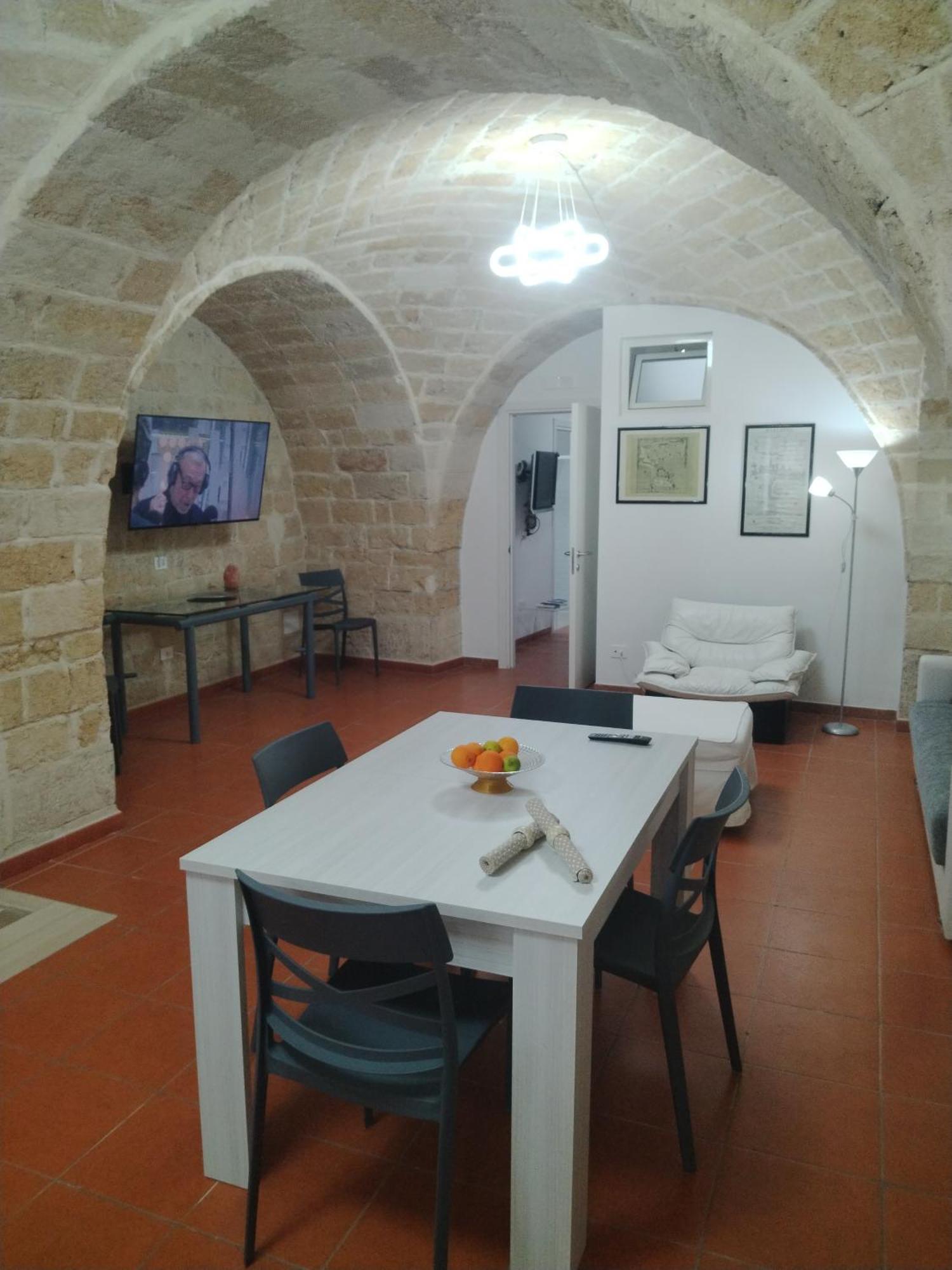 Casa Vacanza Nel Cuore Della Pietra บาร์เลตตา ภายนอก รูปภาพ